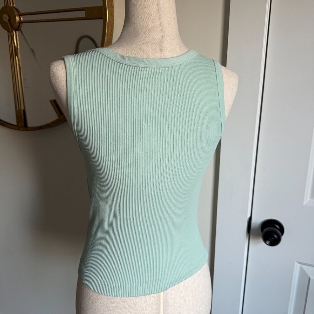 NWT Elodie Ribbed Basic Tank Top Mint Green Sz M/L - Picture 4 of 7